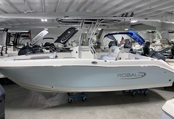 2022 Robalo R202 Explorer Ice Blue/White Boat